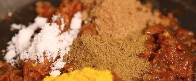 【シューイチ】スパイスカレーの素(グレイビー)の作り方｜印度カリー子のスパイスカレーレシピ
