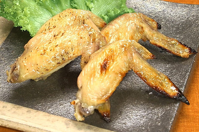 【家事ヤロウ】鶏手羽先の海水焼きのレシピ｜V6坂本昌行さん特製料理