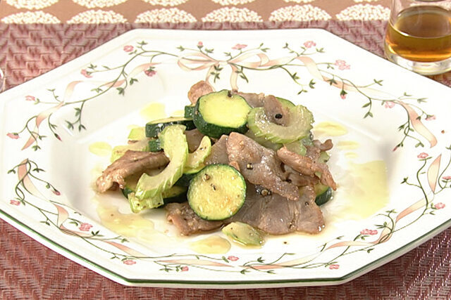 【DAIGOも台所】豚肉とズッキーニのペッパーソテーのレシピ