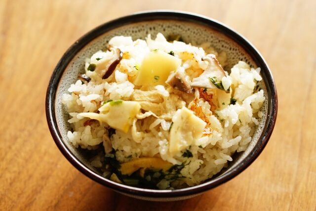 【ヒルナンデス】塩麹きのこの炊き込みご飯のレシピ｜白崎裕子さんの発酵料理