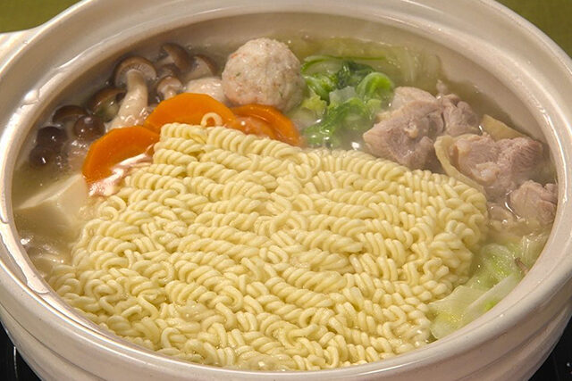 【家事ヤロウ】鍋のシメの新定番サリ麺のレシピ｜韓国ヌードルアレンジレシピ