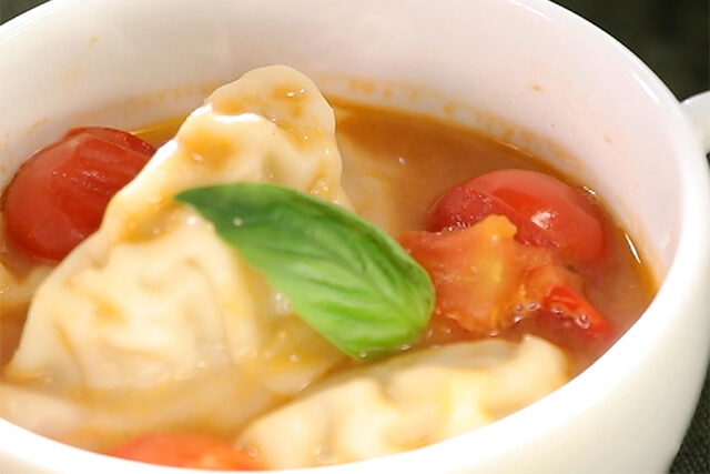 【土曜は何する】イタリアンおかず味噌汁のレシピ｜一杯で満足の食べる味噌汁