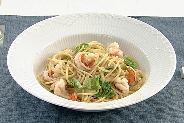 【DAIGOも台所】白菜とえびのスパゲッティのレシピ｜温かいパスタ料理