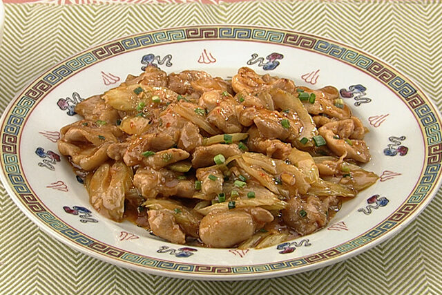 【DAIGOも台所】鶏とセロリの炒めもののレシピ セロリが美味しい料理