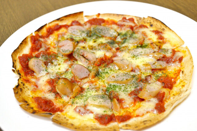 【DAIGOも台所】山本ゆり『餃子の皮でクリスピーピザ』フライパンレシピ
