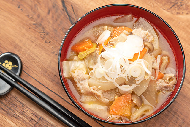 【土曜は何する】たたきれんこん豚汁のレシピ スープ作家の有賀薫先生