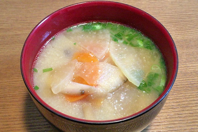 【土曜は何する】豆苗の豆乳豚汁のレシピ スープ作家の有賀薫先生