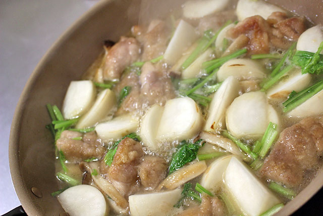 【きょうの料理】かぶと豚バラ、あさりの蒸し煮のレシピ 関岡弘美さんの野菜たっぷり洋風煮物