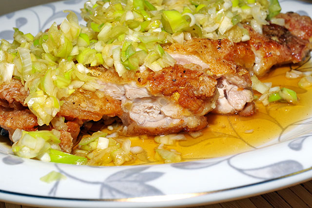 【DAIGOも台所】レンジで鶏のネギ酢だれの油淋鶏風レシピ 山本ゆりさんの簡単料理