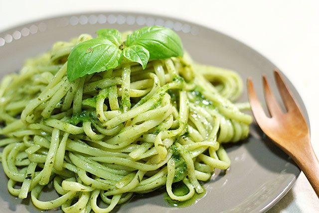 【相葉マナブ】小松菜たっぷり緑のスパゲッティのレシピ 日高良実シェフ直伝