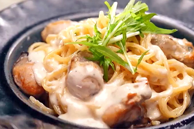 【熱狂マニアさん】業務スーパーレシピ『牡蠣のトリュフソースパスタ』業務田スー子の激安時短料理